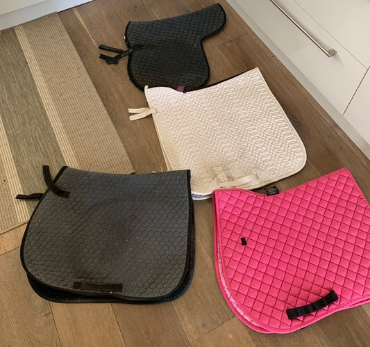 Full size saddle pads bundle ref6
