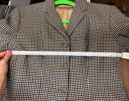 Pytchley houndstooth tri colour brown tweed show jacket with fox head buttons
Size 32”