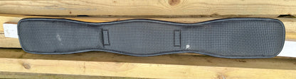 Black 24” Thorowgood shaped dressage anatomical girth