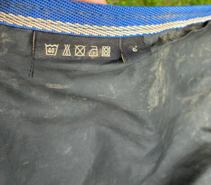 Apollo air 6’0 medium weight turnout rug eaturing a breathable mesh lining