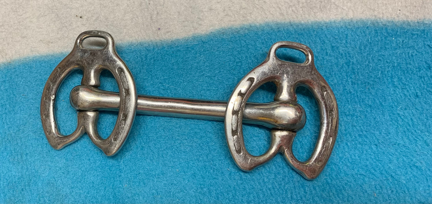 3.5” Horseshoe stallion in hand bit Mullen mouth