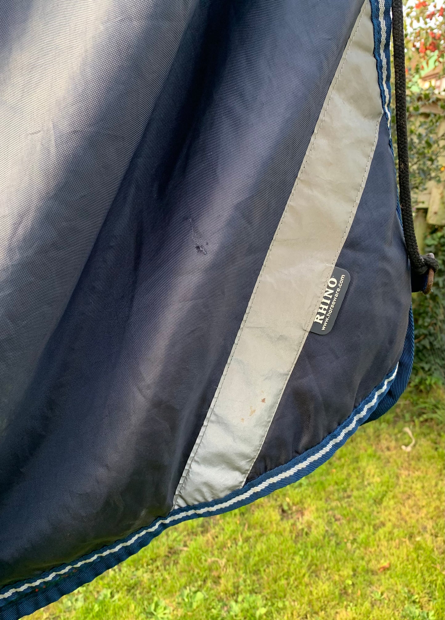 Showerproof Rhino Competition Exercise Sheet with a checked lining, complete with reflective strips 4’11”