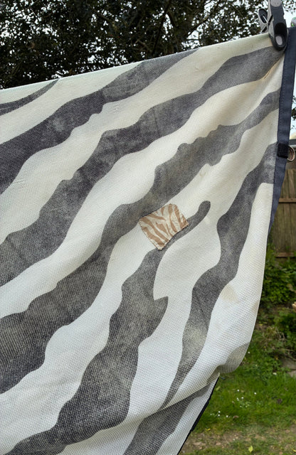 5’9 Bucas Buzz-Off Zebra Fly Rug