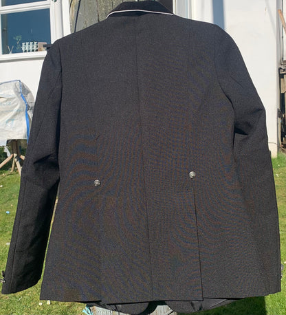 Black size 32 ladies 6/8 or teens Sherwood Forest Perlino Show Jacket