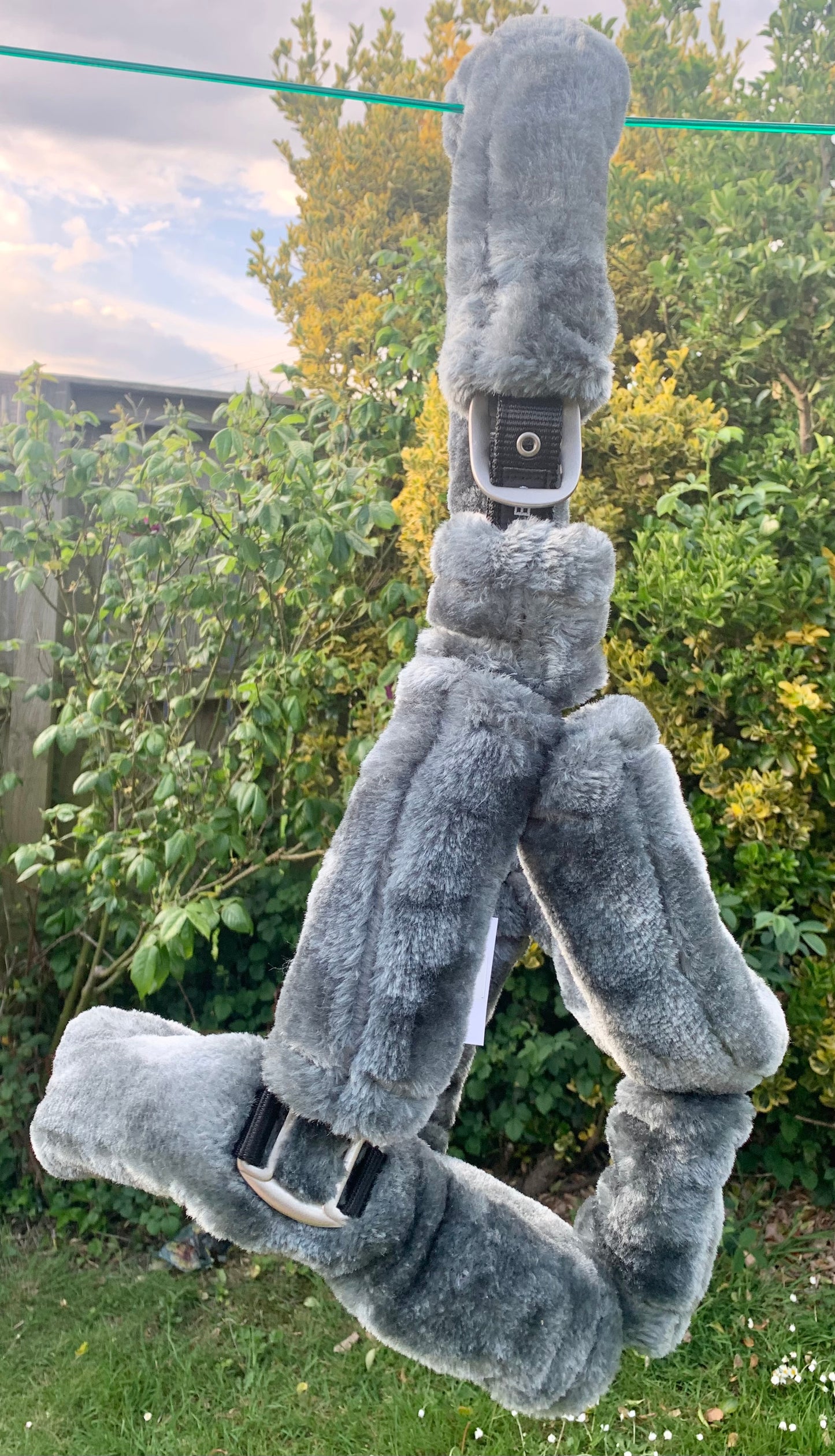 New with tag deluxe grey fluffy fleece headcollar cob size