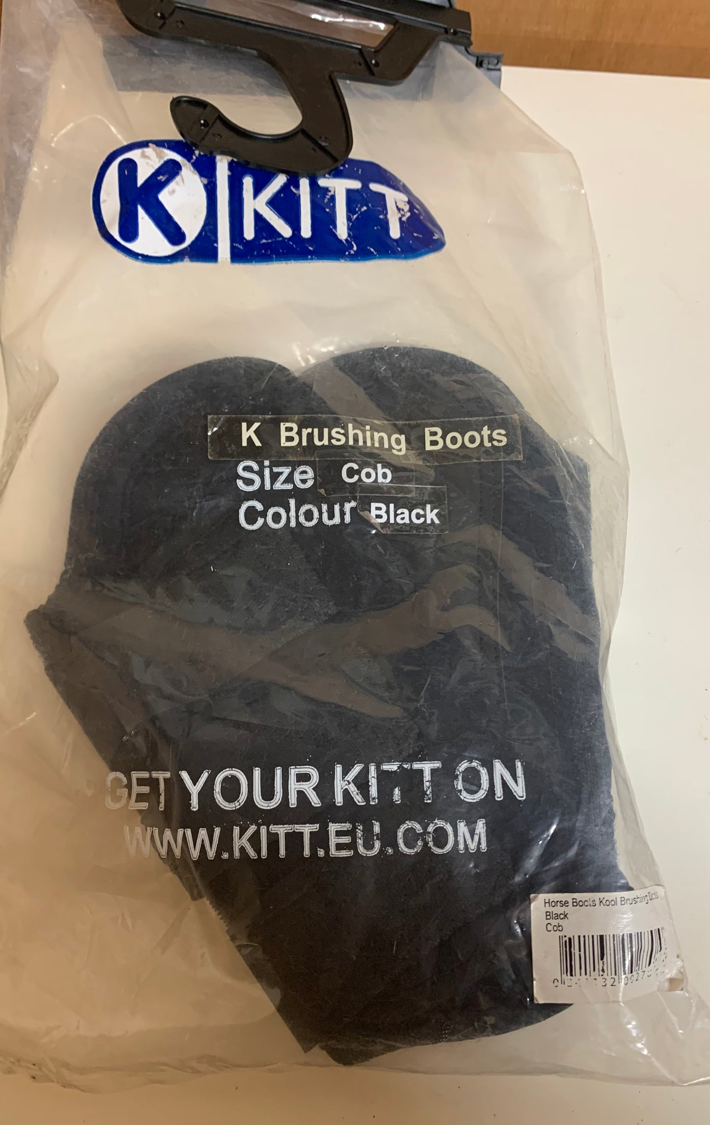 New with tag back size cob size breathable neoprene brushing boots