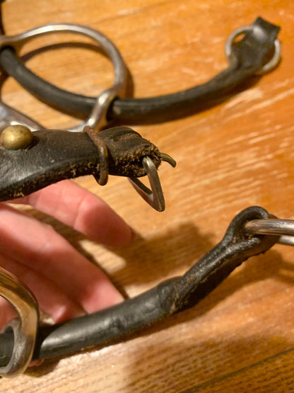 5.5” jointed running gag/cheltenham bit with cheek pieces (ref2)