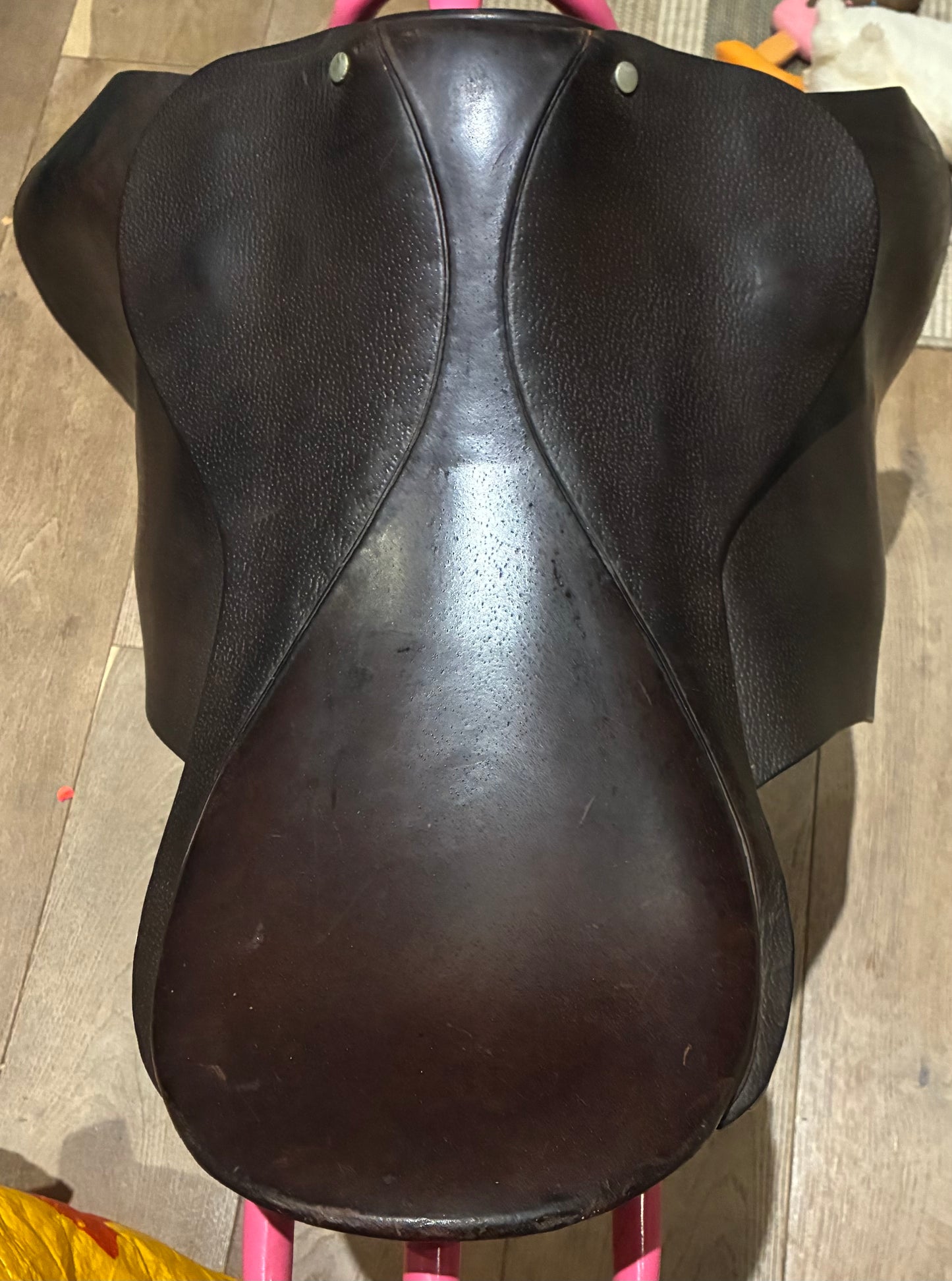 16.5 leather Havana brown hoop saddle 9.5” from d ring to d ring (wide/ex wide)