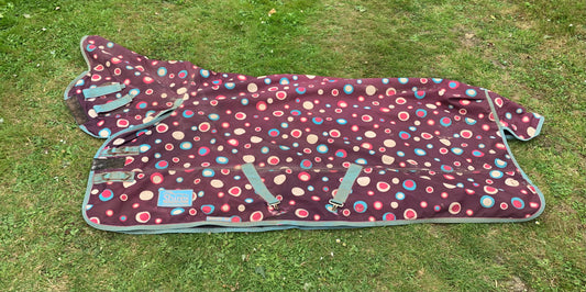 5’9” Shires tempest 180 combo medium weight turnout rug circles print