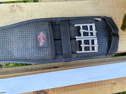 Thorowgood shaped dressage girth 28” -  black
