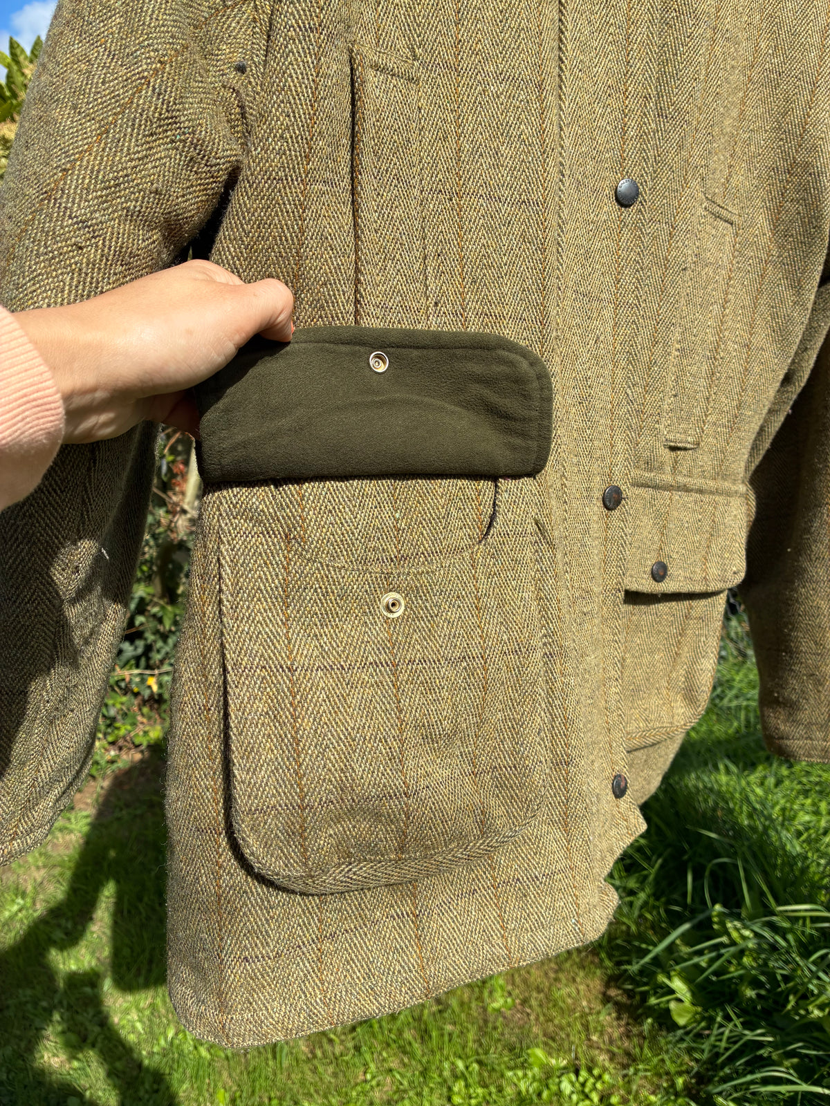 Ladies size 16 green belt tweed country field jacket