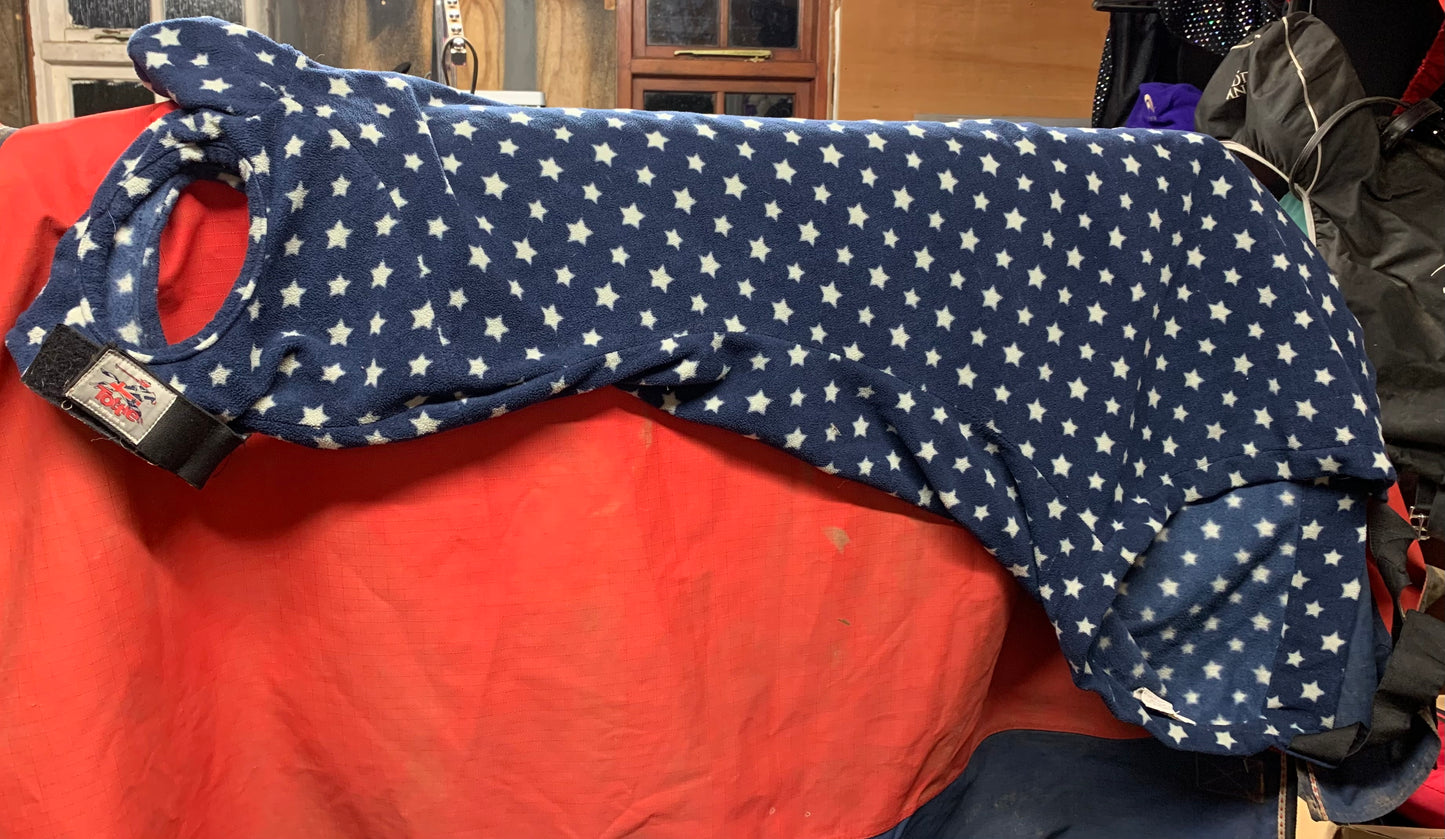 Tottie hood/neck fleece size small star print
