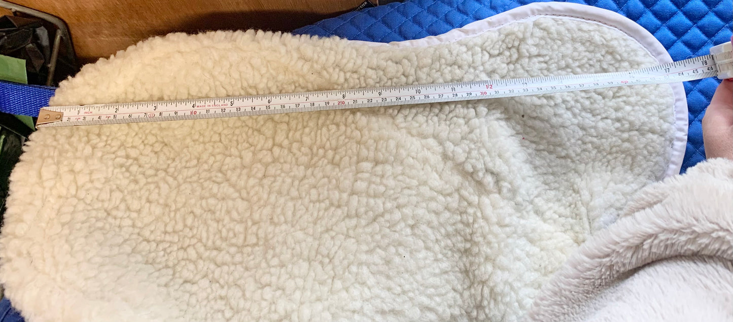 Unused fluffy fleece seat saver 17”
