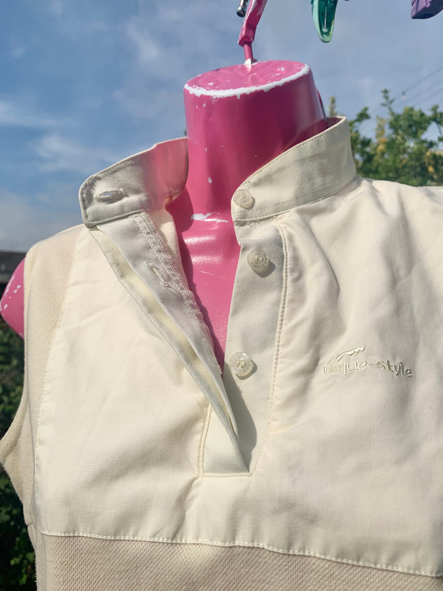 teque-style pale yellow sleevless show shirt size 12