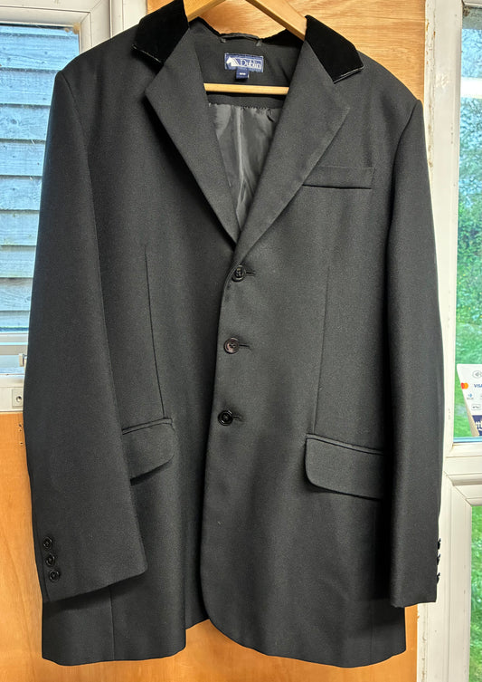 Mens Dublin black show competition jacket with black velvet collar
