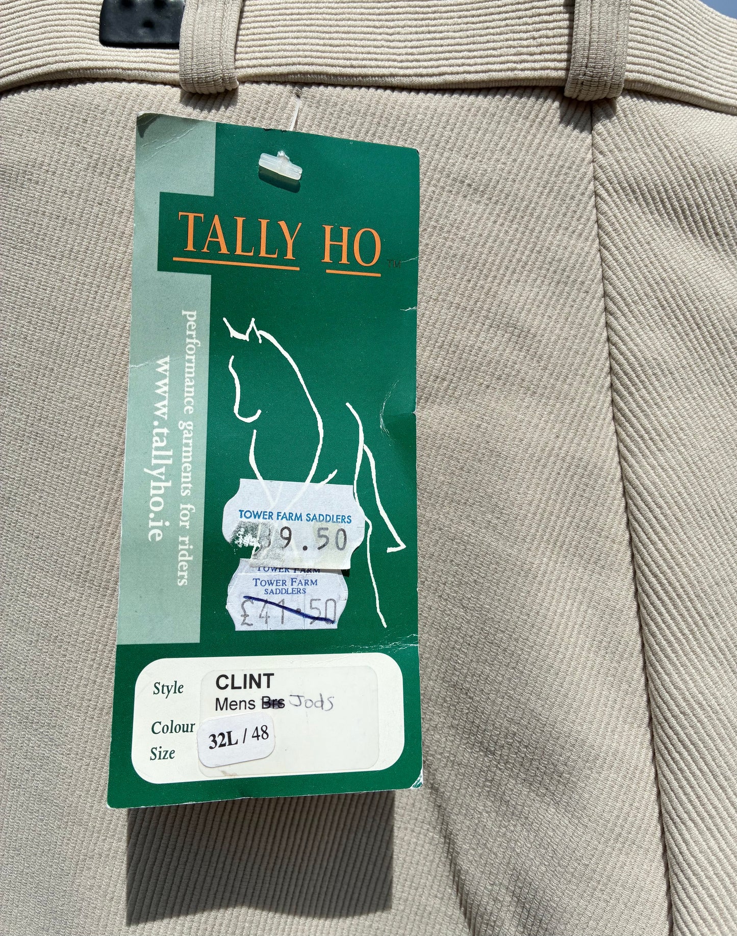 New with tag men’s Tally Ho Clinton jodhpurs size 32L/48 beige
