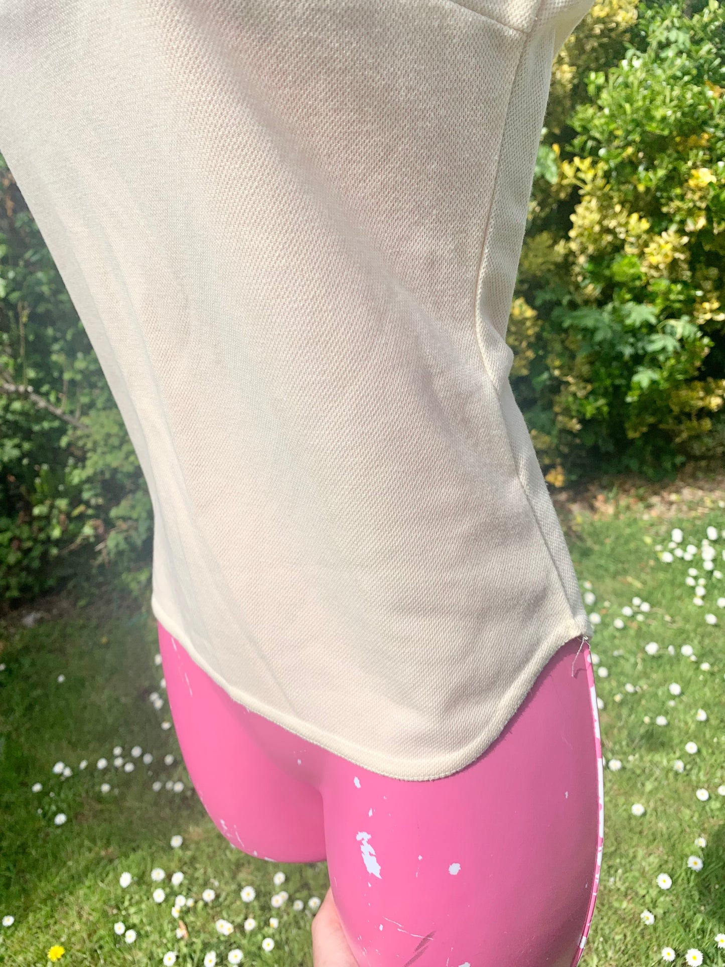 teque-style pale yellow sleevless show shirt size 12