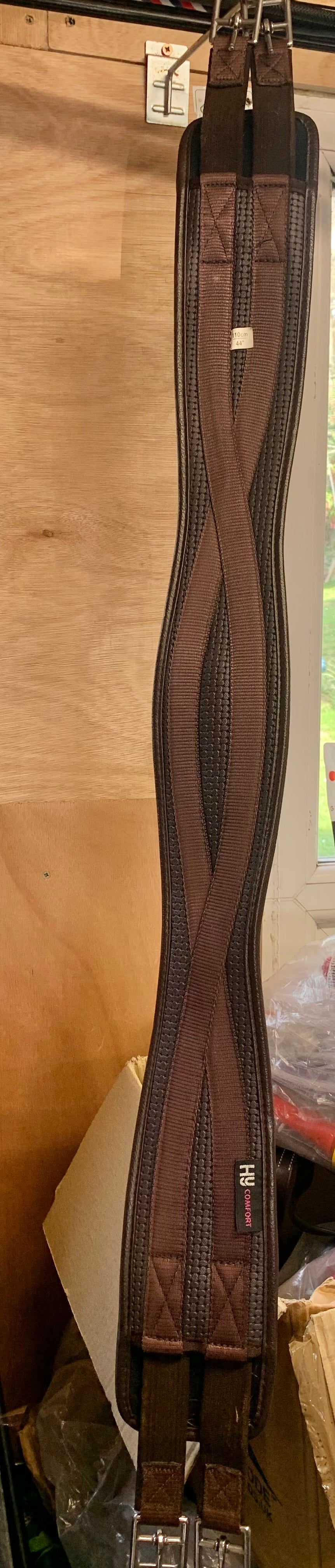 HY shaped brown comfort waffle girth elasticated at both ends 44”/110cm