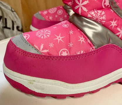 New with tag pink fleece lined warm mucker style/yard boots size size UK 2 (EU34)