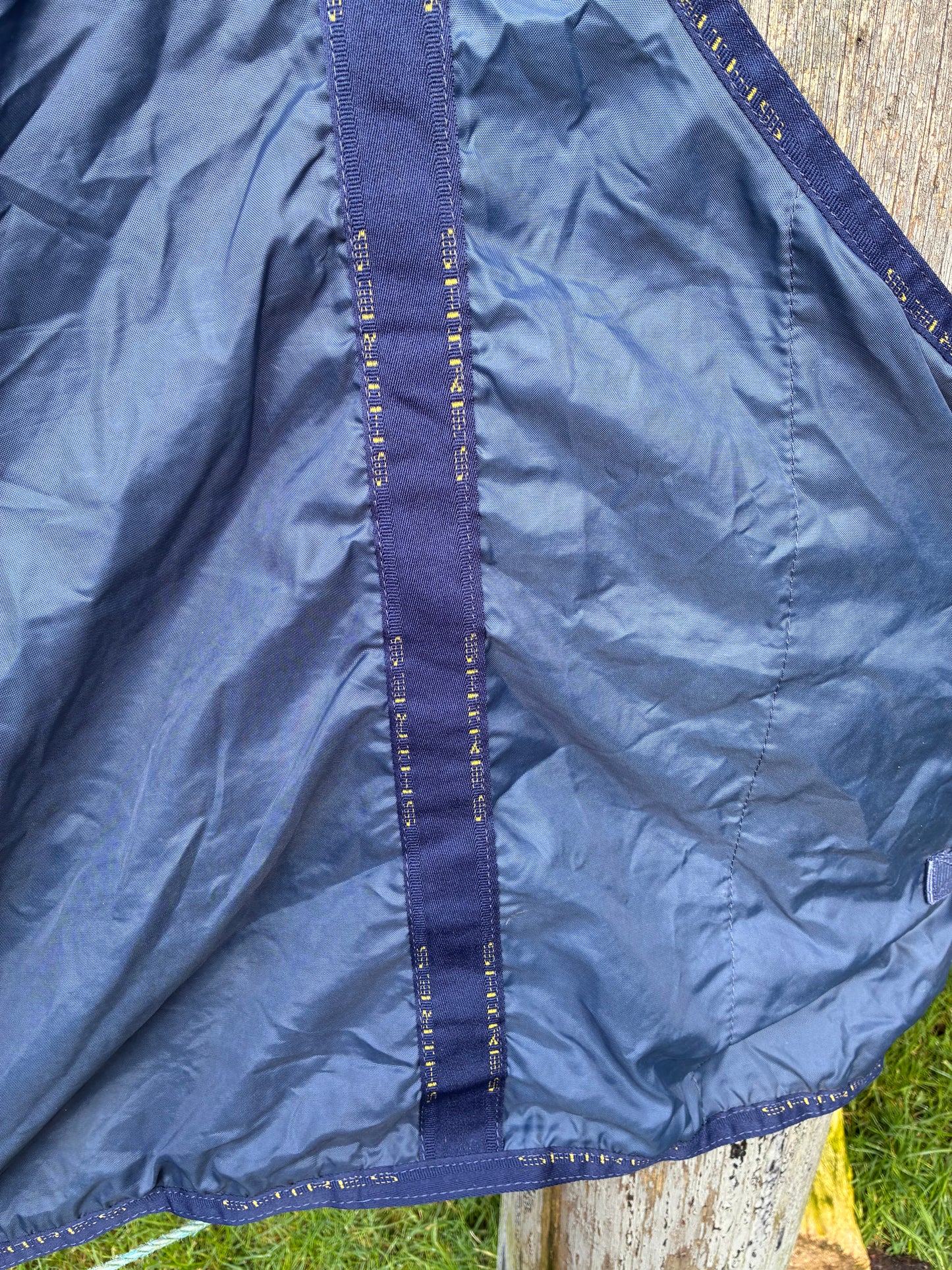 6’0” shires  waterproof Walker rug/throw over rain sheet