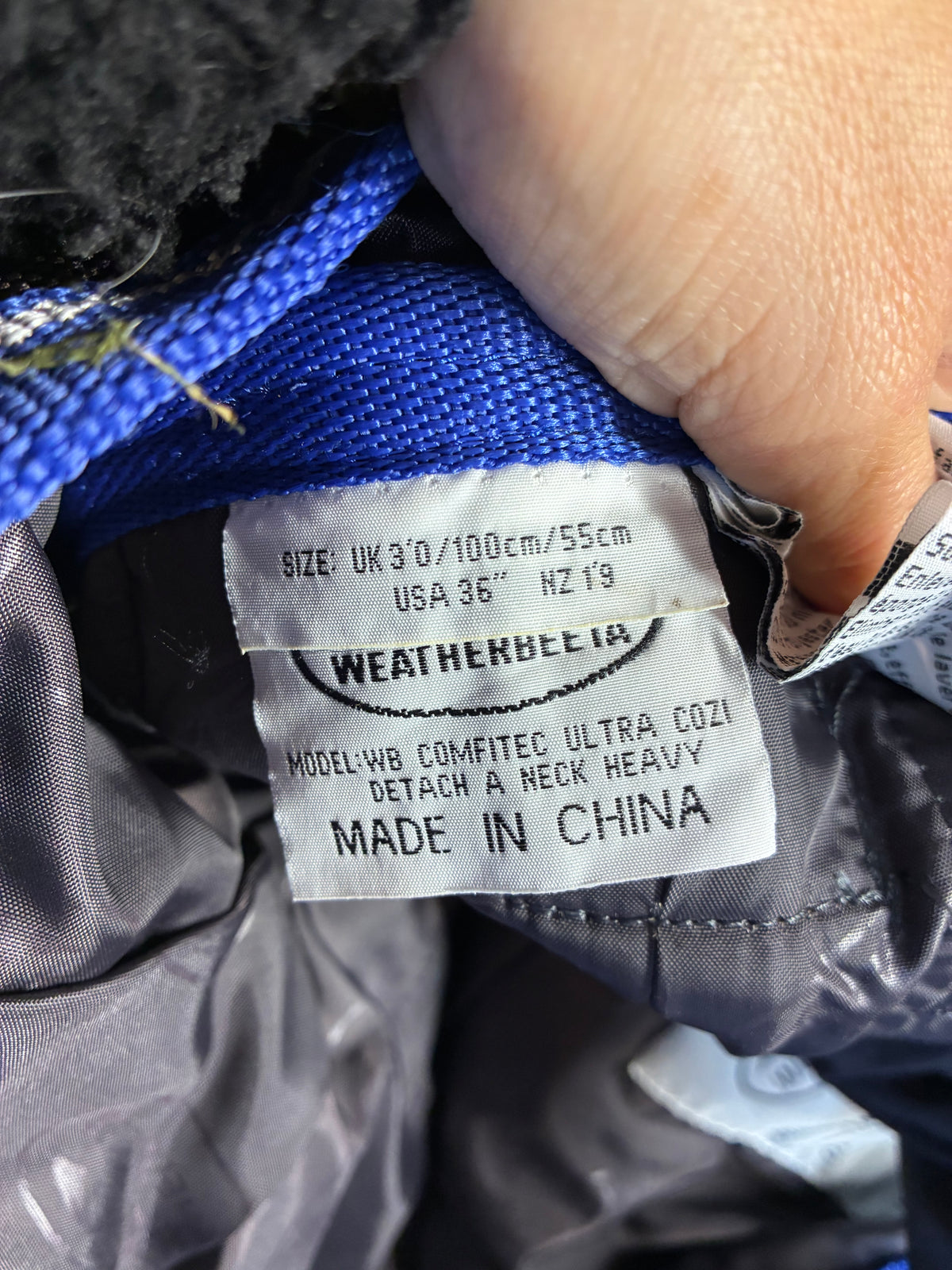 New WeatherBeeta ComFiTec Ultra Cozi Detach-A-Neck Heavy Turnout Rug – 3’0” / 90cm