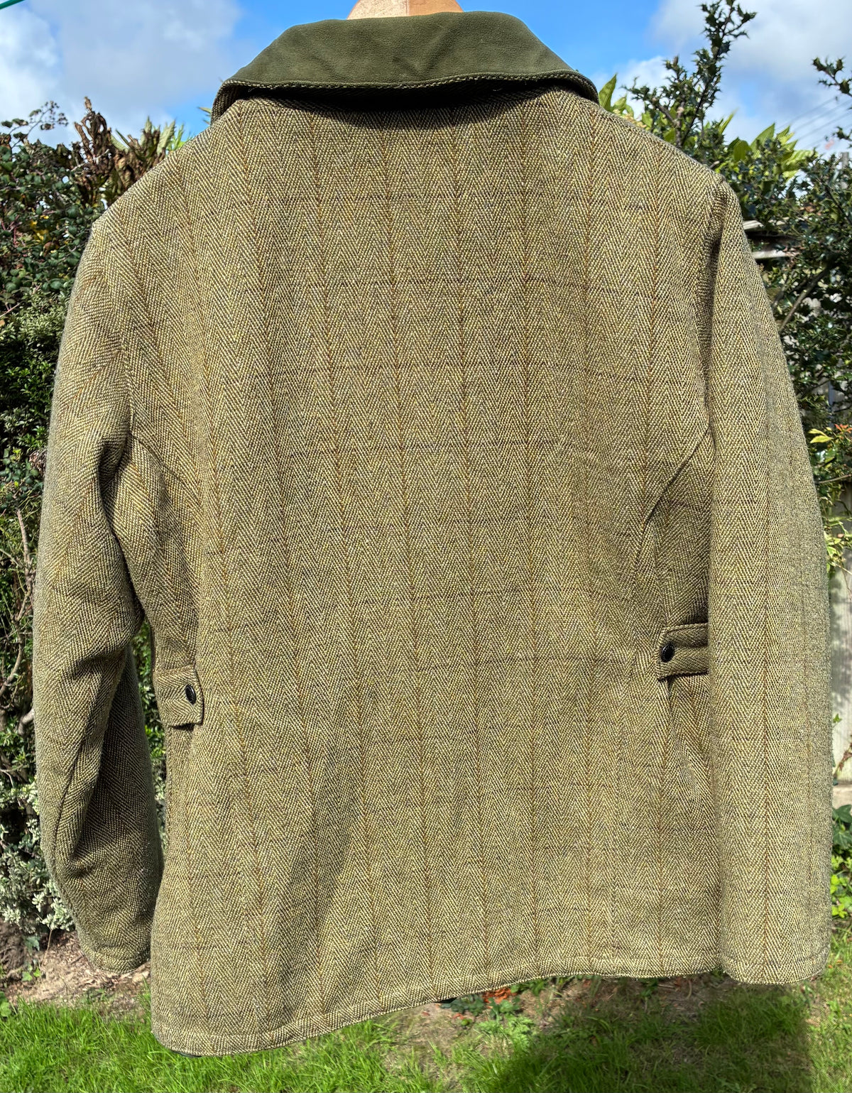 Ladies size 16 green belt tweed country field jacket