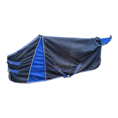 Apollo air 6’0 medium weight turnout rug eaturing a breathable mesh lining