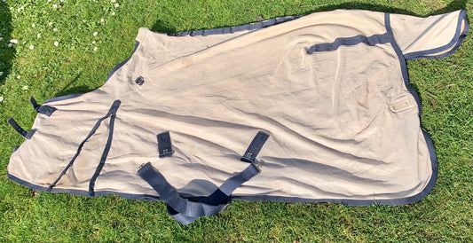Cheap youngster/destroyer fly rug 6’3”