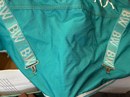 *professionally washed an reproofed**
6’3” approx 100g fill turnout rug