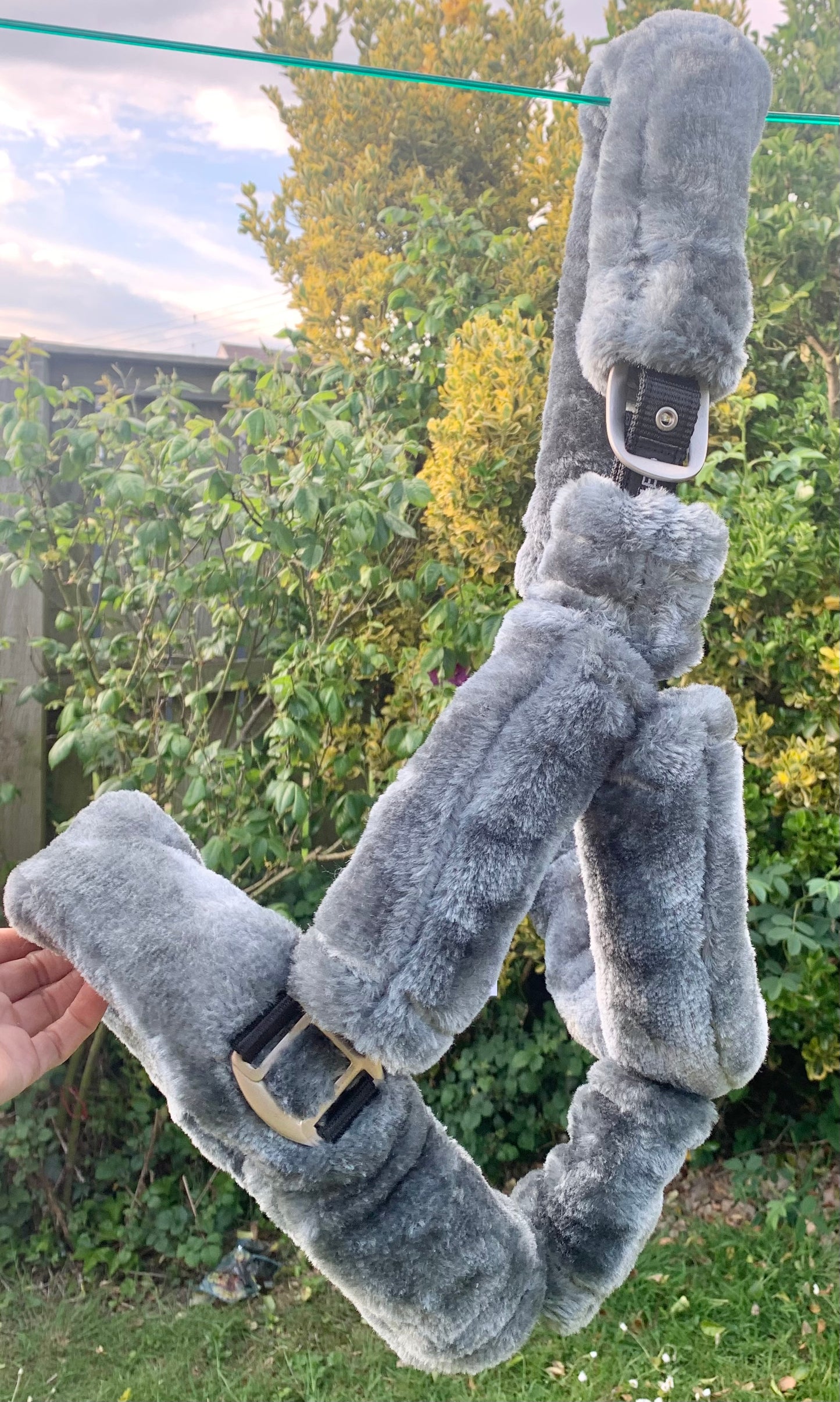 New with tag deluxe grey fluffy fleece headcollar cob size