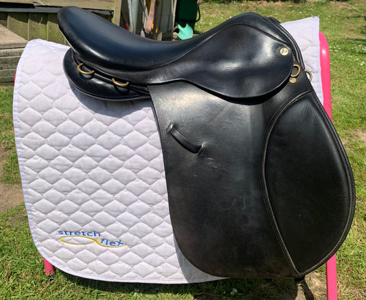 Ideal black English leather Ideal GP saddle stamped medium 17” seat 7” width