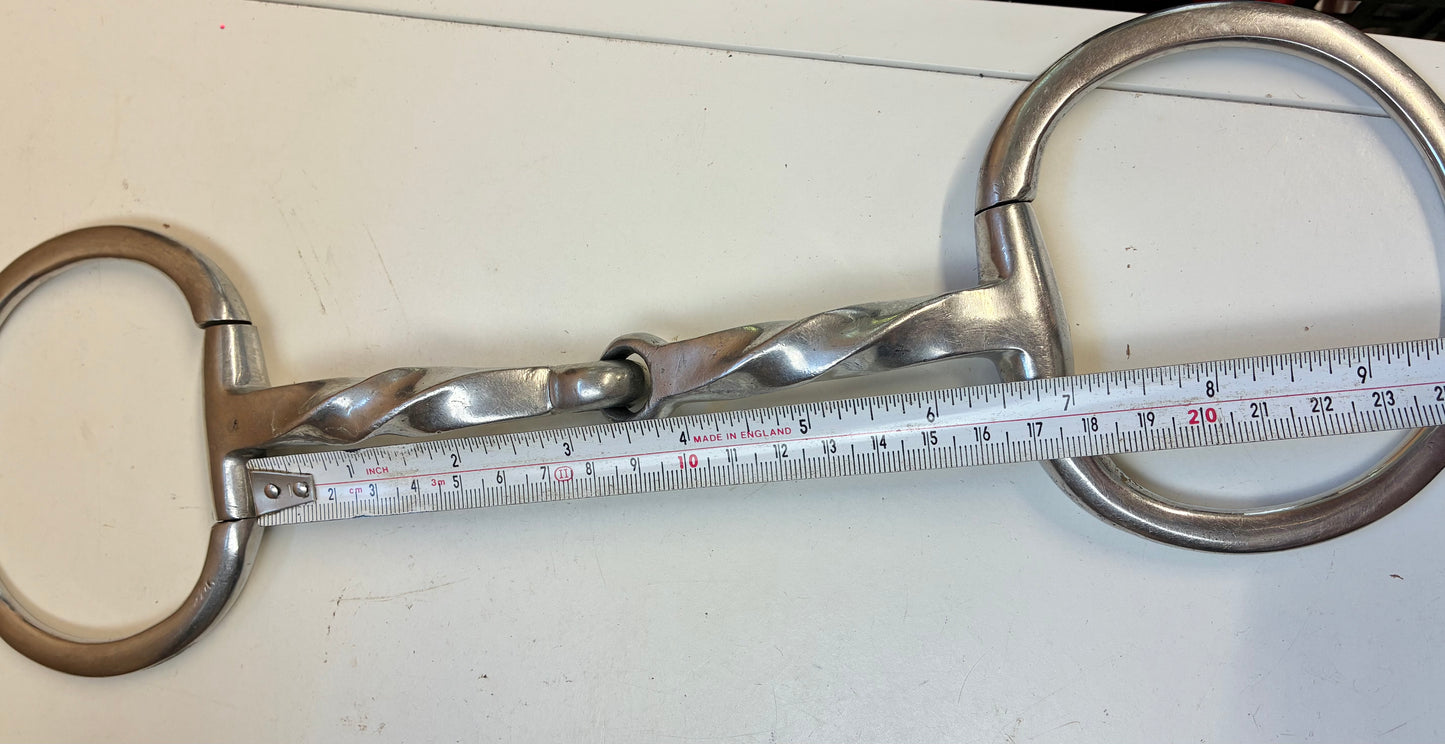 6.5” twisted mouth snaffle