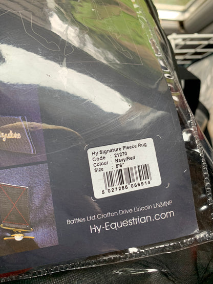 New with tag in original bag 5’6” navy & red HY Equestrian signature range fleece rug