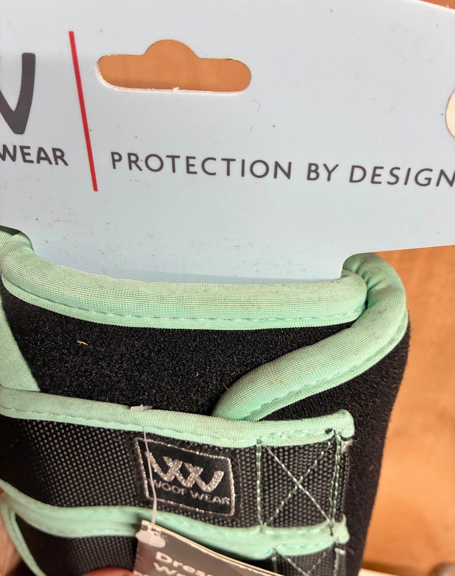 New with tag small black/mint woofwear dressage training  wraps