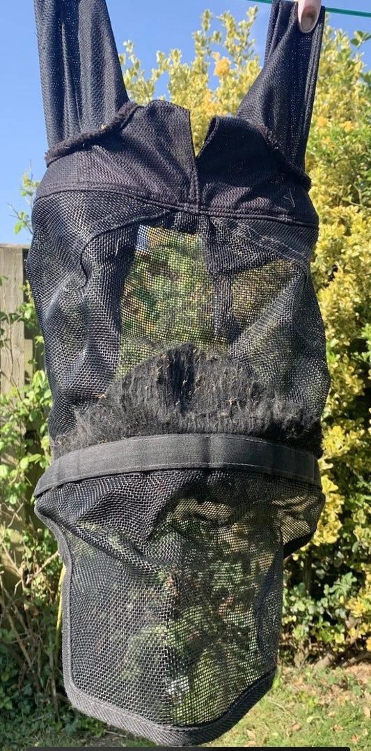 Size large black fly mask with nose with hole for forelock