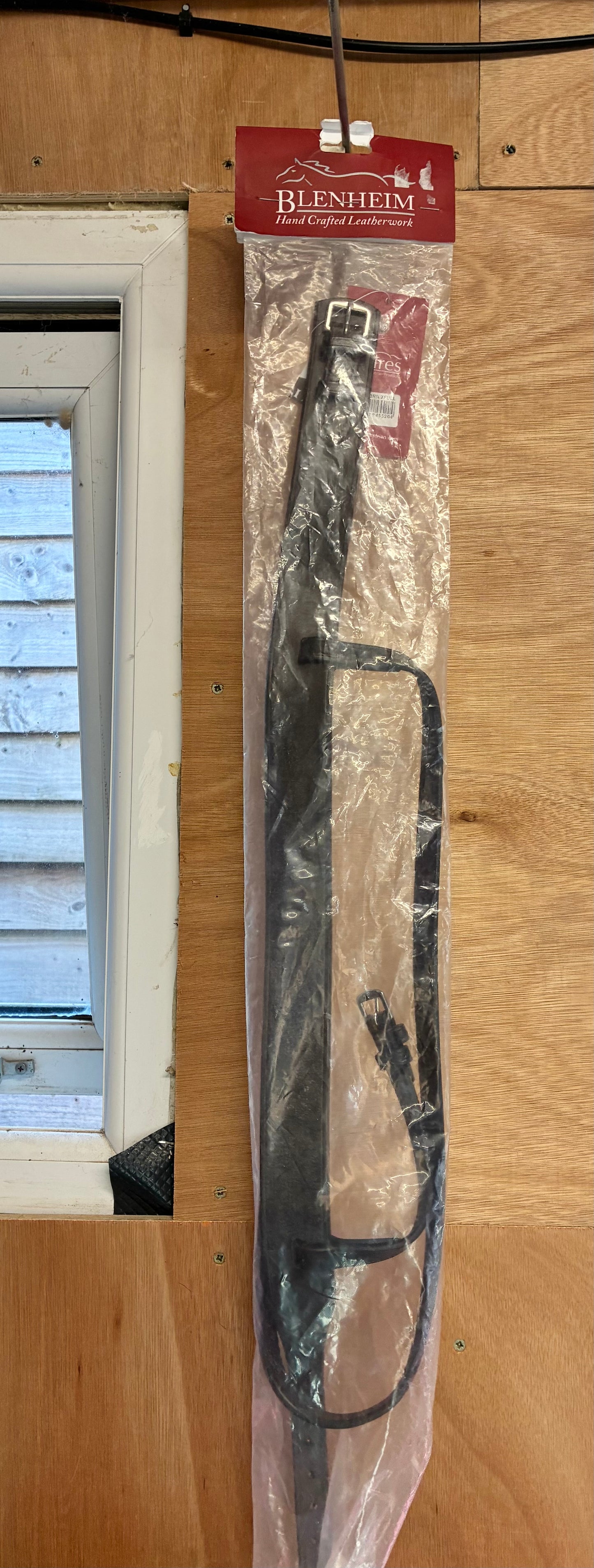 New in packet Blenheim Hunter NoseBand Havana extra full XF