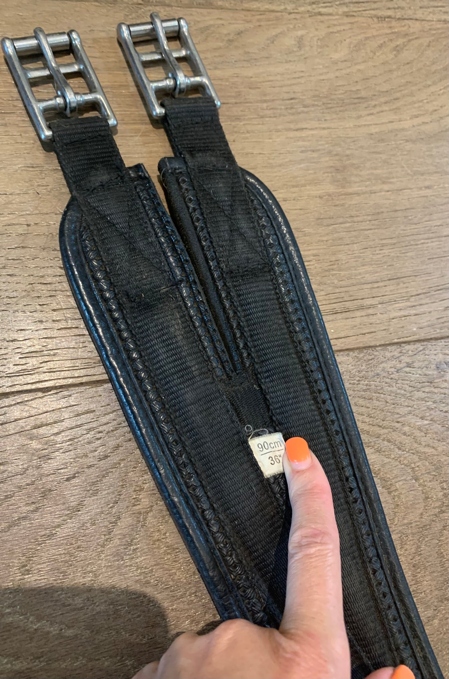 Black Thorowgood synthetic 36” girth&nbsp; Elasticated one end
