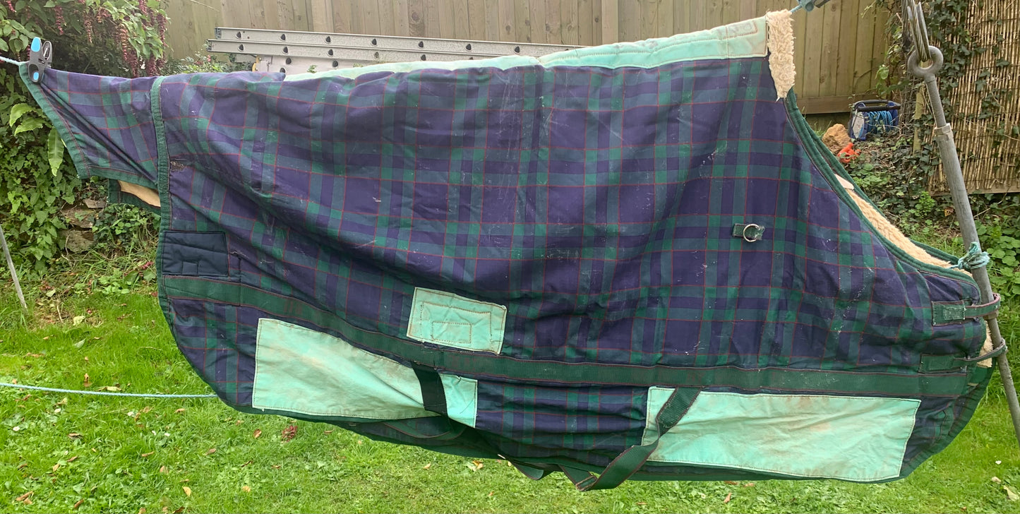 5’9 thick heavy weight Sherpa fleece lined world beater turnout rug ref2