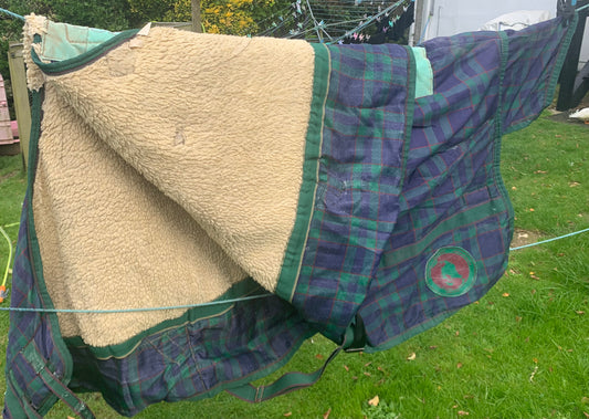 5’9 thick heavy weight Sherpa fleece lined world beater turnout rug ref2