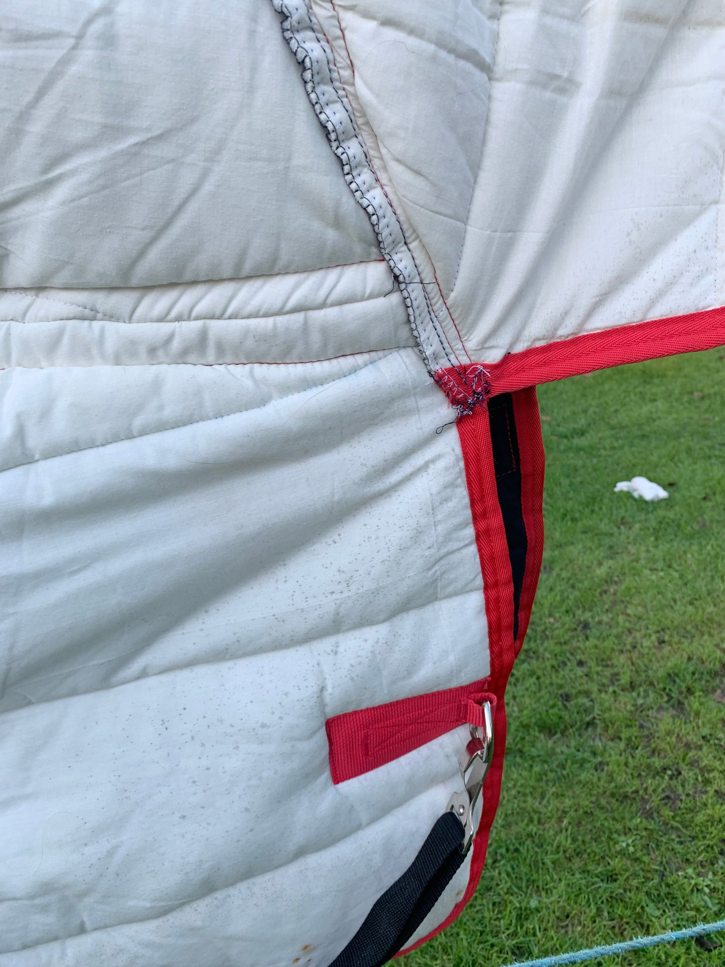 Weatherbeeta 4’0 middle/heavy weight stable rug