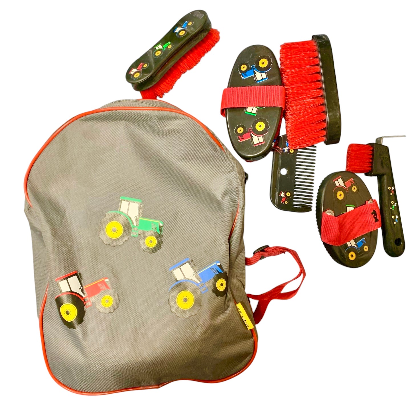 T -shirt and grooming kit set