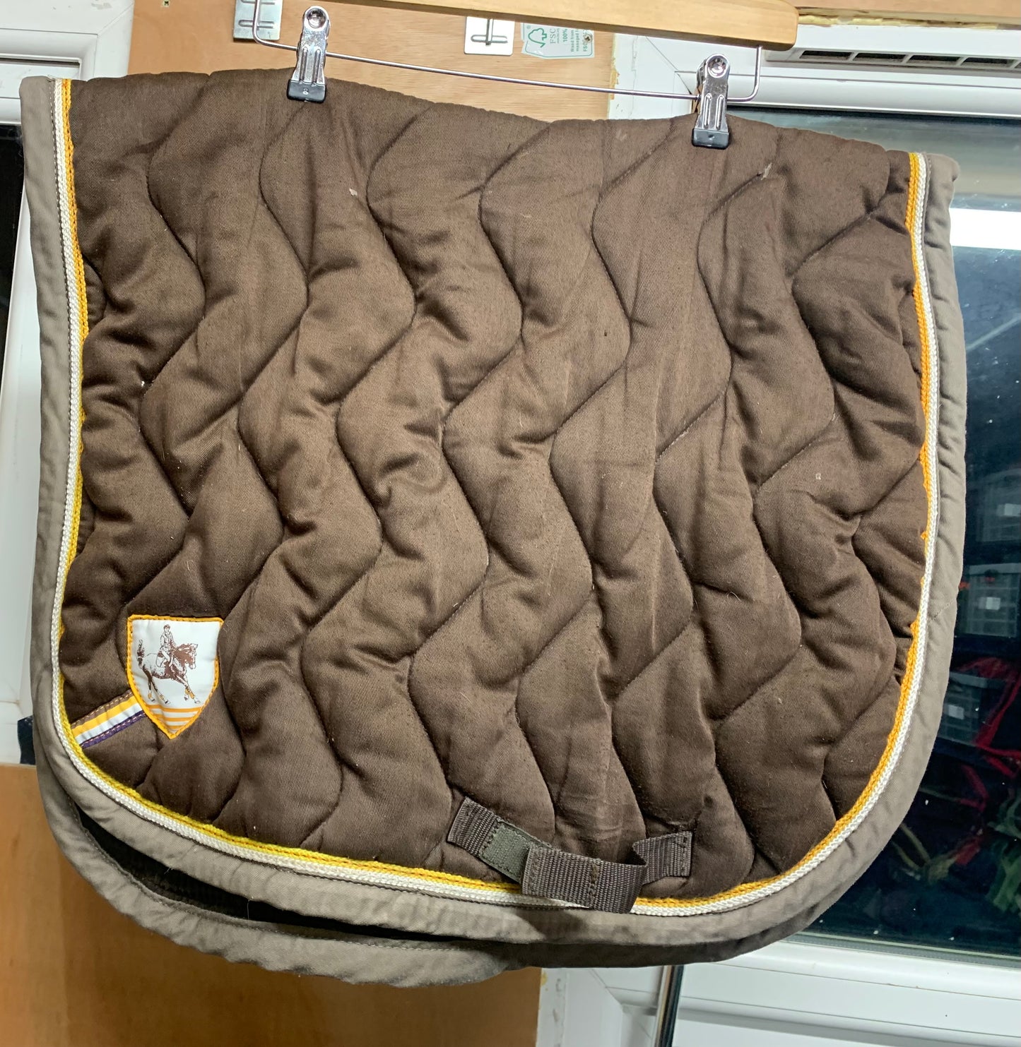 Brown & gold saddle pad and fly veil Full size
