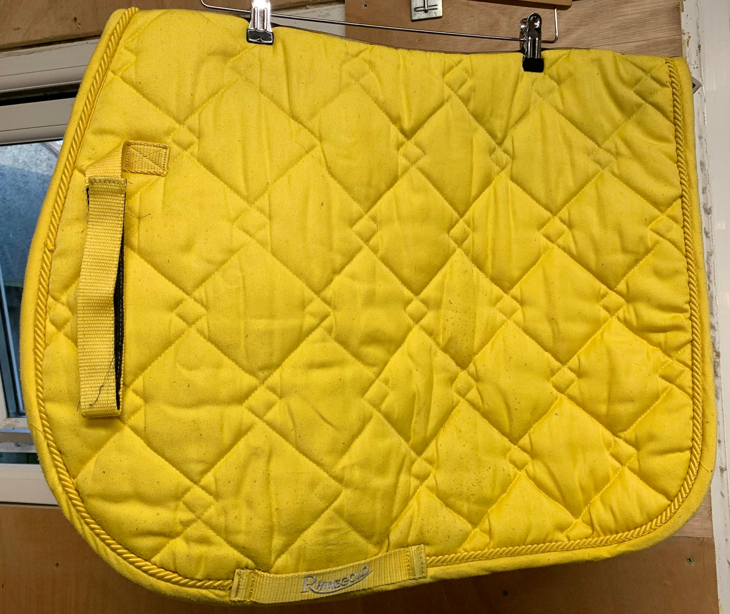 Rhinegold thick yellow saddle pad with diamanté detail cob size