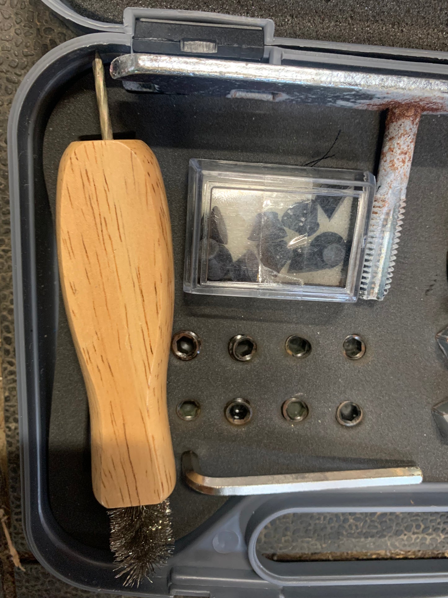 Complete Stud kit in carry case
