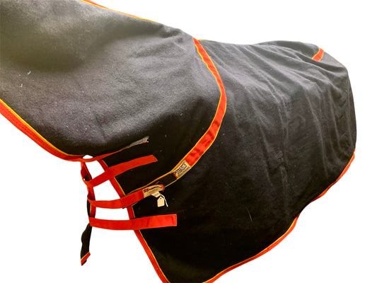 6’6 combo heavy wool stable rug navy and red